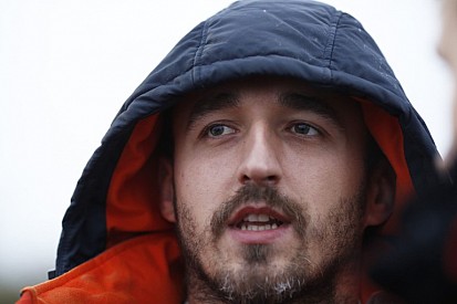 Egészen közelről Kubica súlyosan sérült keze: kissé rémisztő