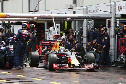 Videón a Red Bull brutálisan gyors kerékcseréje Monzából