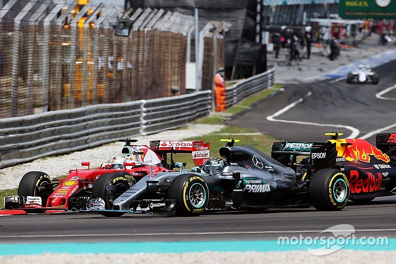 Vettel niega que esté pilotando demasiado al límite