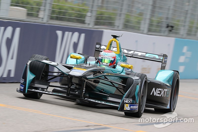 Formule E Hong Kong: Piquet Jr. op pole, flinke crashes voor Frijns en Di Grassi