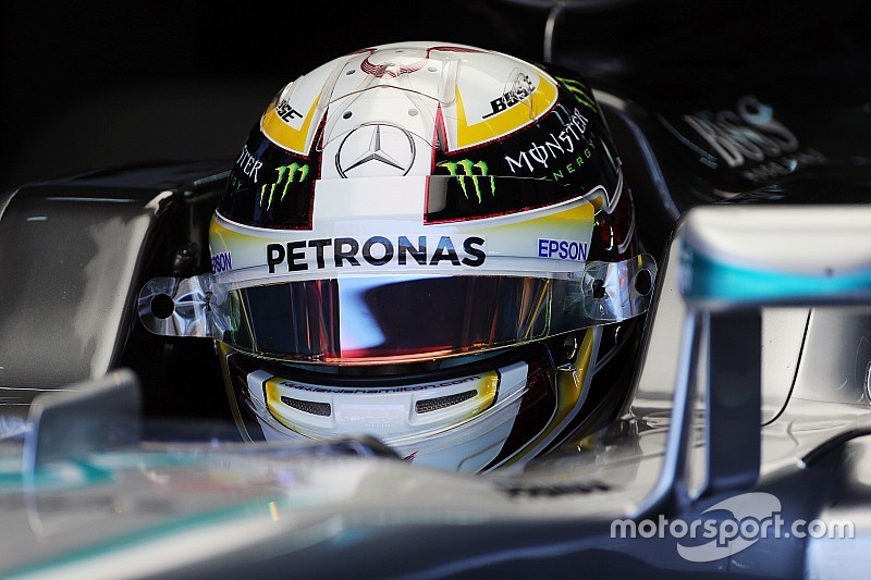Hamilton niet in actie tijdens bandentest wegens zere voet