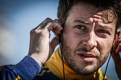 "No me voy retirar sólo porque algunas personas lo dicen", Andretti