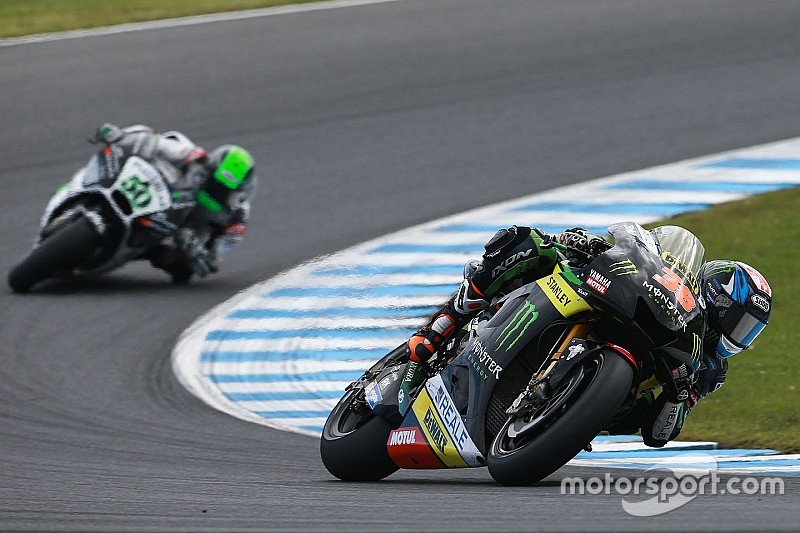 Smith stormt ondanks 'beperking' naar P8: