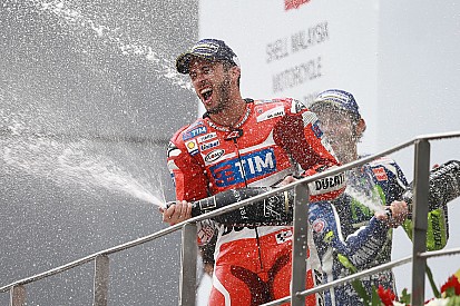 MotoGP Sepang: Andrea Dovizioso siegt bei Sturzreigen vor Valentino Rossi