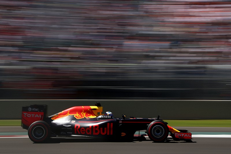 Red Bull на старті може мати перевагу у 12 метрів