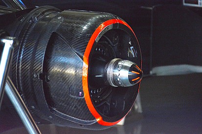 Технический брифинг: "закупоренная" ось McLaren