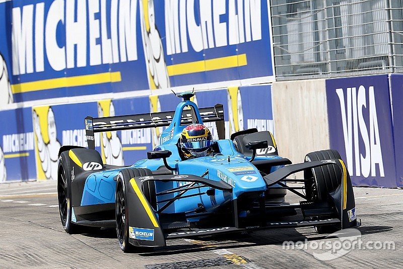 Buemi encabeza una segunda sesión de libres con bandera roja