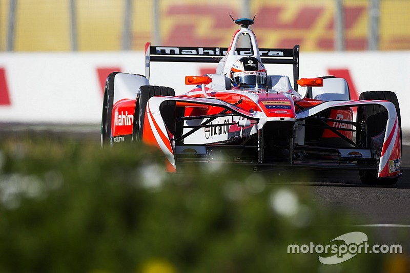 Rosenqvist se luce con la pole position en Marrakech