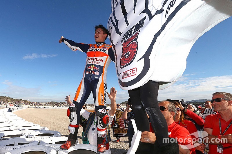 Slechte start breekt Marquez op in Grand Prix van Valencia