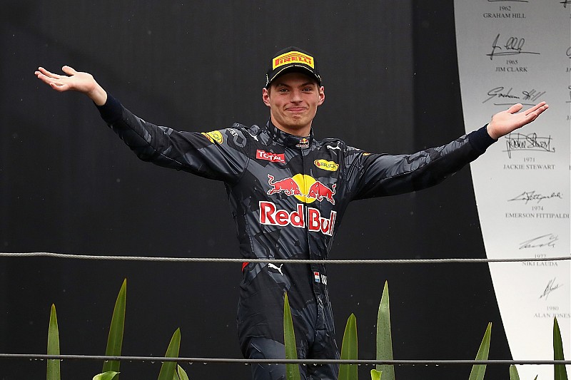 Comparé à Senna et Schumacher, Verstappen veut