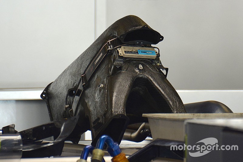 Técnica: Entrada del aire de la admisión del Toro Rosso en Abu Dhabi