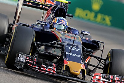 Toro Rosso past ophanging aan na lekke banden