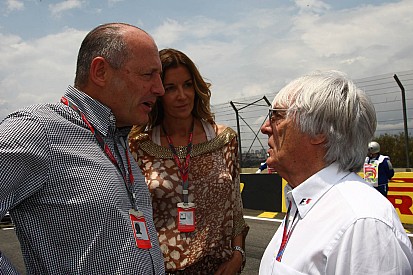 Bernie Ecclestone aún lamenta salida de Ron Dennis de McLaren