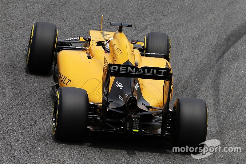 Nouveau moteur mais début de saison 2017 prudent pour Renault