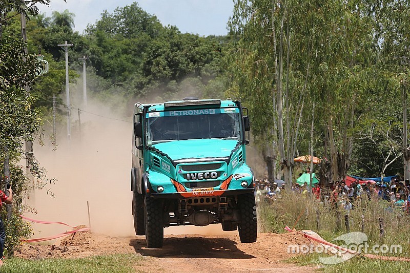 Solide start Team de Rooy: