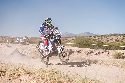 El mexicano Carlos Gracida llega a la mitad del Dakar 2017