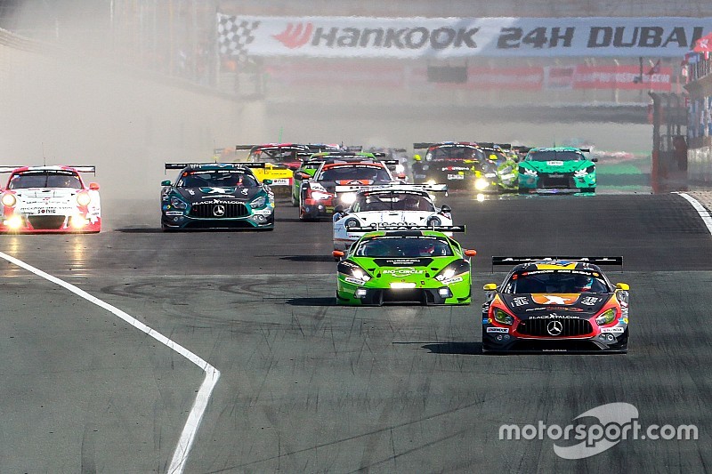 Bildergalerie: Die schönsten Fotos von den 24h Dubai 2017
