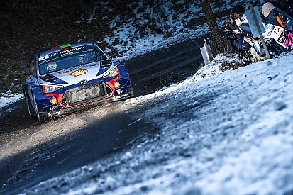 Sortie de route de Paddon, la première spéciale annulée