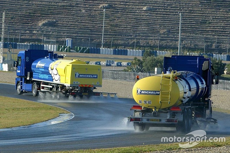 Formel-1-Test in Barcelona: Pirelli will Strecke bewässern