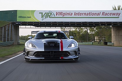Dodge Viper-fans willen nieuwe recordpoging op Nordschleife financieren