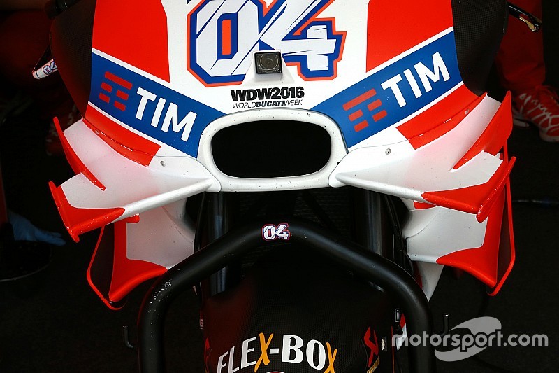 Стоунер рассказал, почему он против винглетов в MotoGP