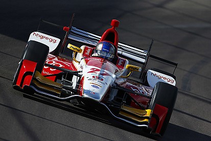 Andretti terminó el viernes al frente en Phoenix