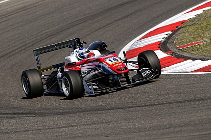 Aron veut être le premier à vaincre Prema