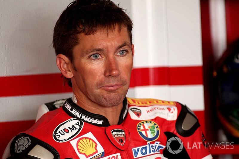 A los 48 años Bayliss vuelve a correr