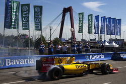 Jan Charouz, Renault F1 Team Yedek Pilotu action