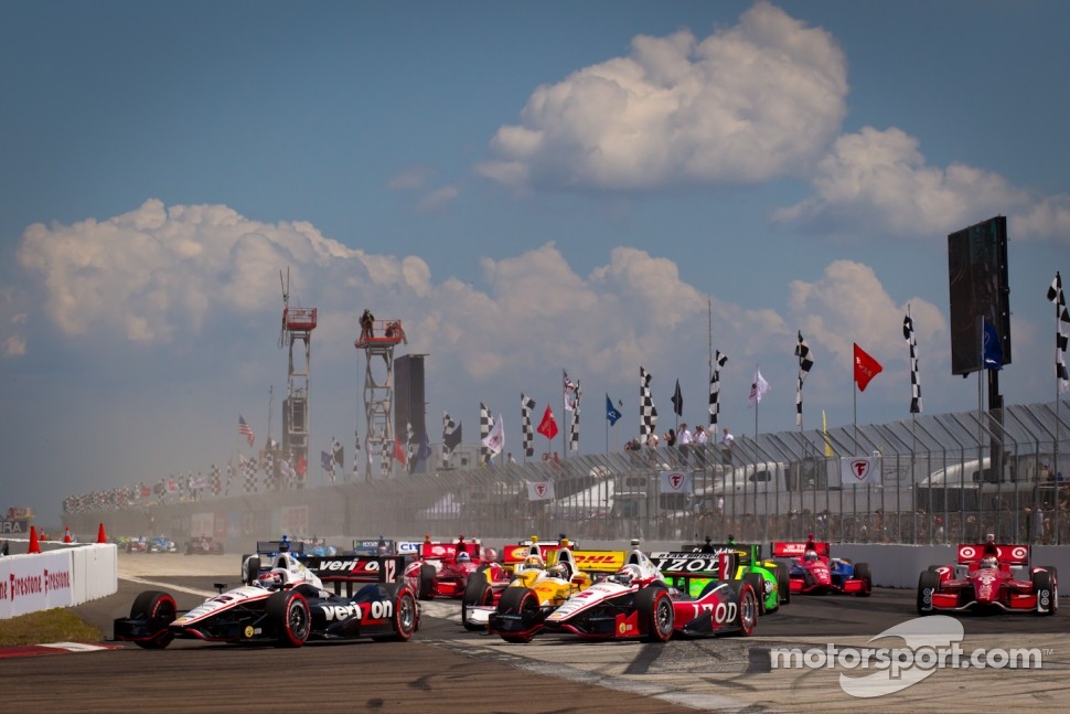 Start: Will Power, Verizon Team Penske Chevrolet leads the field