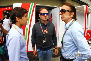 Emerson Fittipaldi, with his grandson Pietro Fittipaldi, and Rubens Barrichello at Interlagos paddock