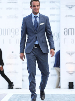 Giedo van der Garde, Caterham F1 Team bij de Amber Lounge Fashion Show