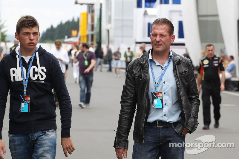 Jos Verstappen, met zoon Max Verstappen