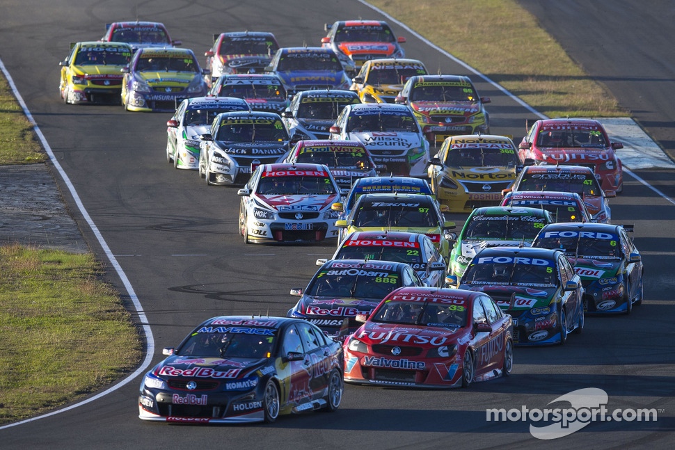 Race start: Jamie Whincup, Red Bull Holden leads