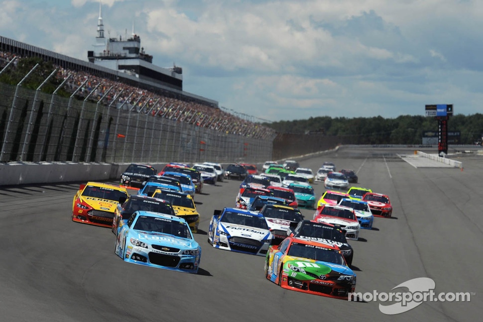 Start: Jimmie Johnson leads