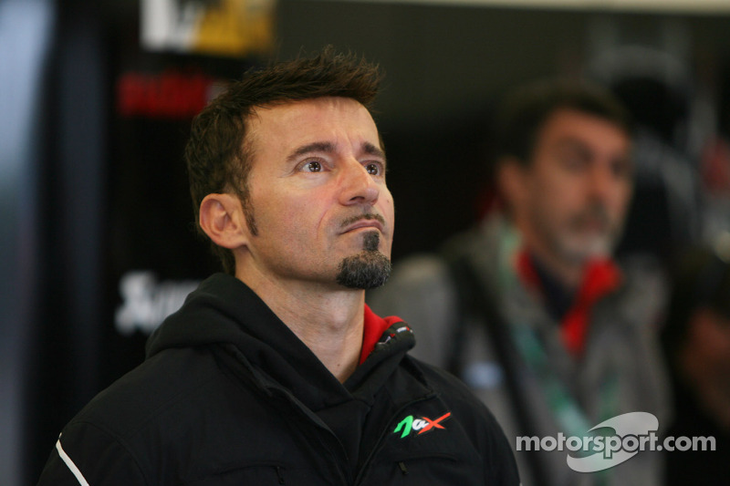 Max Biaggi (langjähriger Rivale in der 250er-Klasse)