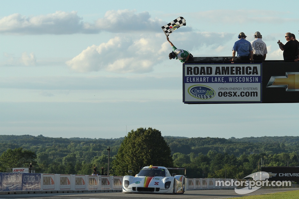 #8 Starworks Motorsport BMW/Riley: Scott Mayer, Brendon Hartley takes the win
