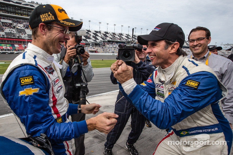 Race winners Christian Fittipaldi and Sébastien Bourdais celebrate