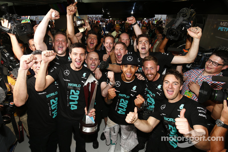 Mercedes AMG celebra el Campeonato de constructores de 2014