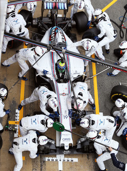 Felipe Massa, Williams FW37, oefent een pitstop