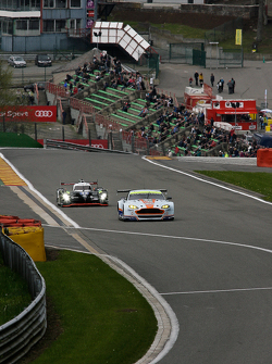 #97 Aston Martin Racing Aston Martin Vantage V8: Darren Turner, Stefan Mücke, Rob Bell