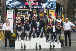 颁奖台: 冠军奥吉尔和Julien Ingrassia, 大众波罗WRC, 大众汽车运动部, 亚军拉特瓦拉和Miikka Anttila, 大众波罗 WRC, 大众汽车运动部,第三名 Andreas