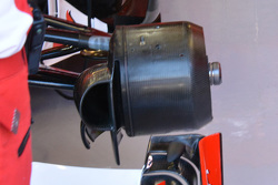 Ferrari SF15-T, cestelli dei freni asimmetrici