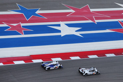 #1 Toyota Racing Toyota TS040 Hybrid: Sébastien Buemi, Anthony Davidson, Kazuki Nakajima y #18 Porsc