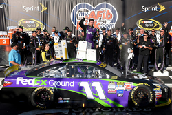 Ganador de la carrera Denny Hamlin, Joe Gibbs Racing Toyota