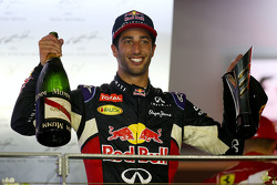 El segundo lugar, Daniel Ricciardo, de Red Bull Racing