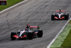 Fernando Alonso, McLaren Mercedes, Lewis Hamilton, McLaren Mercedes
