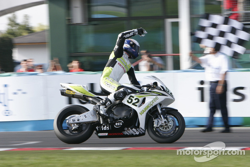 52-James Toseland-Honda CBR 1000-Hannspree Ten Kate Honda