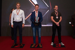 Top 3 Superbike : il secondo, Chaz Davies, Ducati Team, il campione del Mondo 2015 Jonathan Rea, Kaw