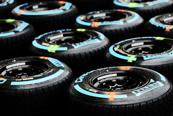 Pirelli-Regenreifen